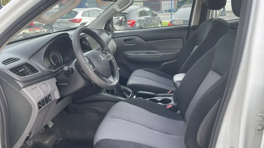 MITSUBISHI L 200 -