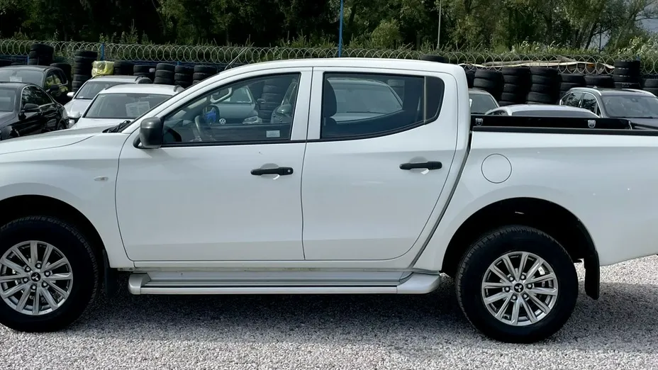 MITSUBISHI L 200 -