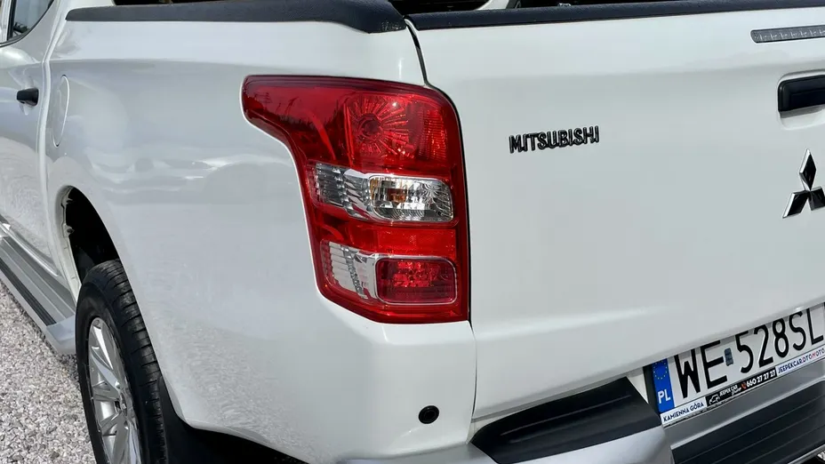 MITSUBISHI L 200 -