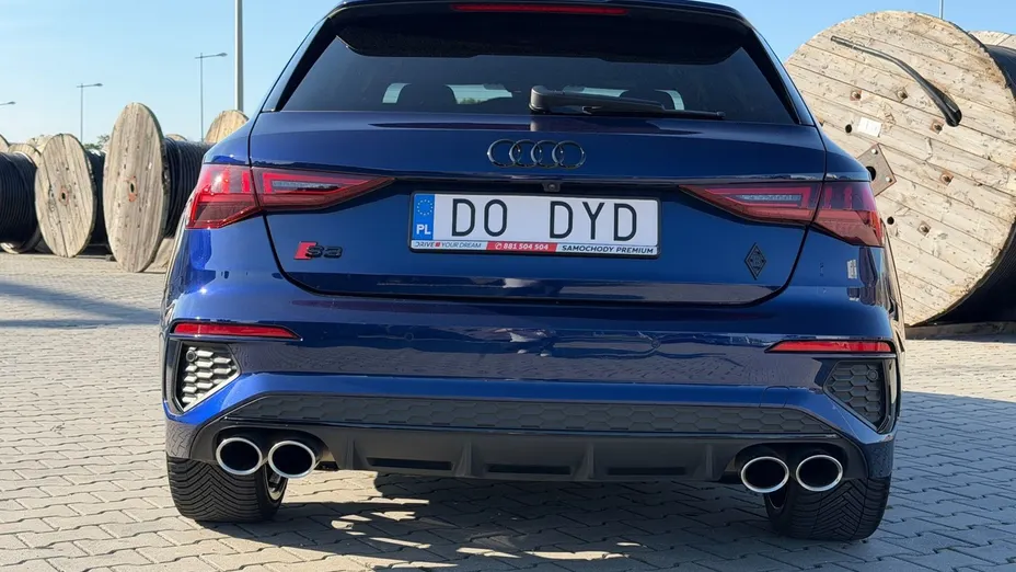 AUDI S3 -