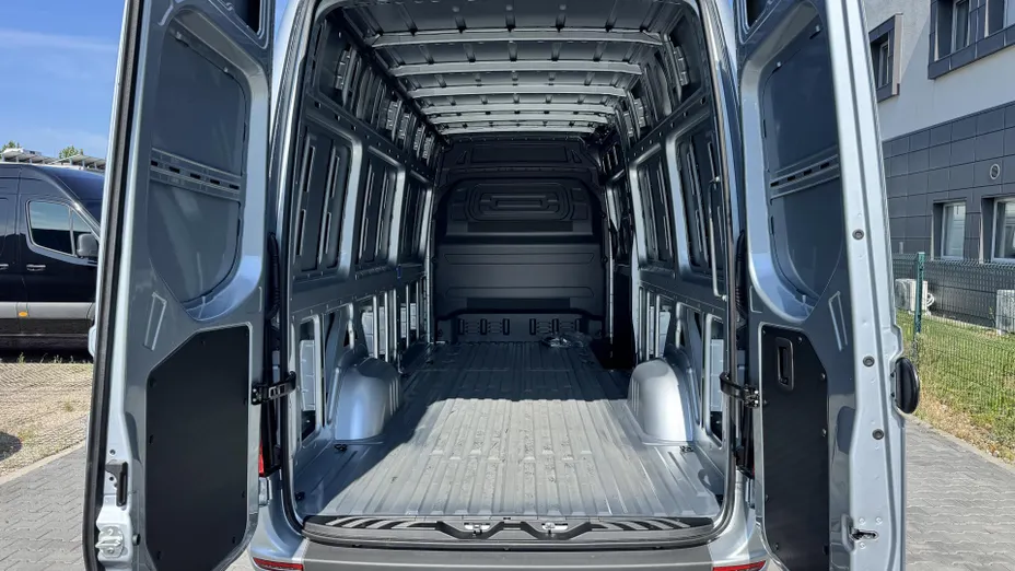 MERCEDES-BENZ Sprinter Sprinter 319 CDI Long PRO 9G-Tronic AWD 907.635 14m3 Nowy