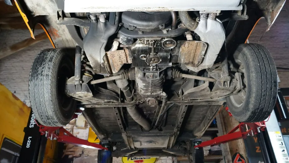 VOLKSWAGEN Transporter -