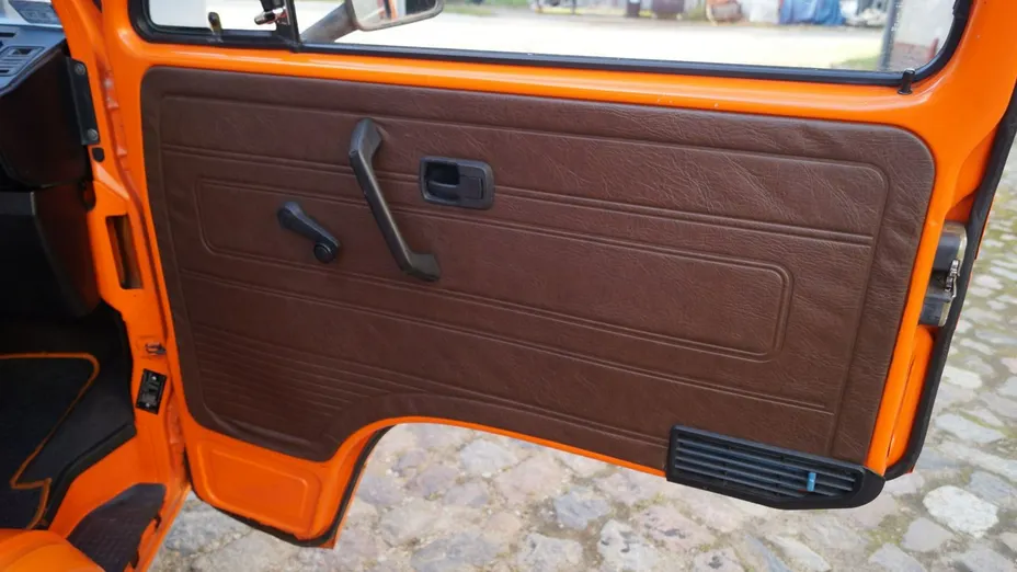 VOLKSWAGEN Transporter -