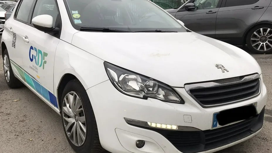PEUGEOT 308 -