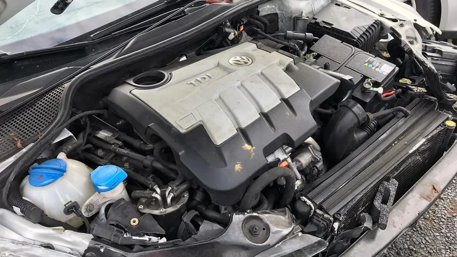 VOLKSWAGEN Scirocco -