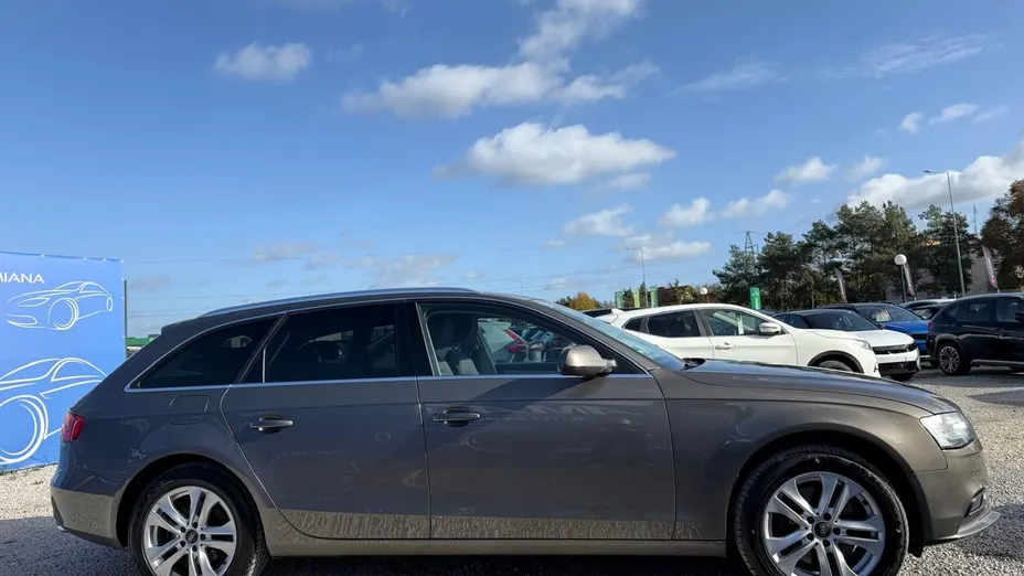 AUDI A4 -