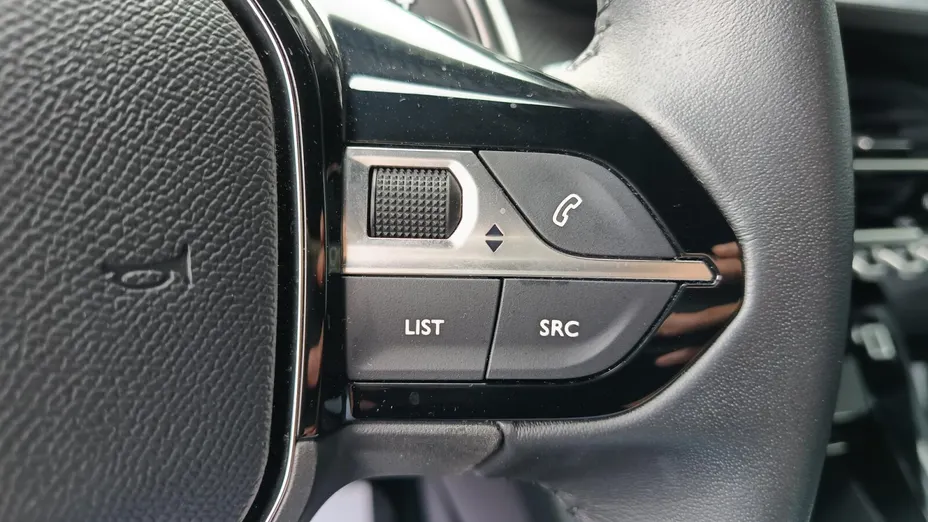 PEUGEOT 2008 2008 PureTech 130 Allure S&S EAT8