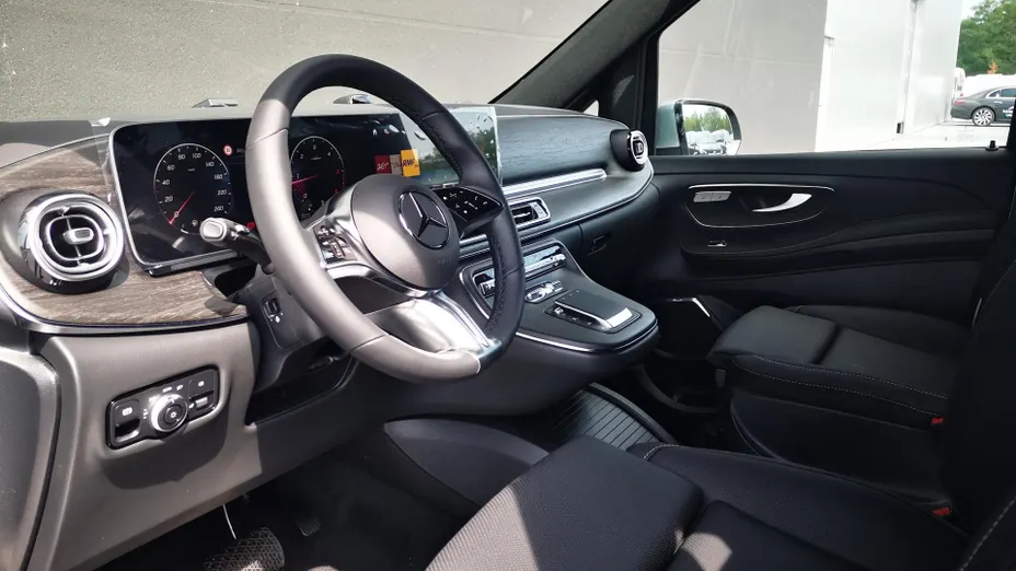 MERCEDES-BENZ V Klasa V 300 d 4-Matic 9G-Tronic Avantgarde (długi) Nowy