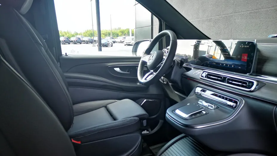 MERCEDES-BENZ V Klasa V 300 d 4-Matic 9G-Tronic Avantgarde (długi) Nowy