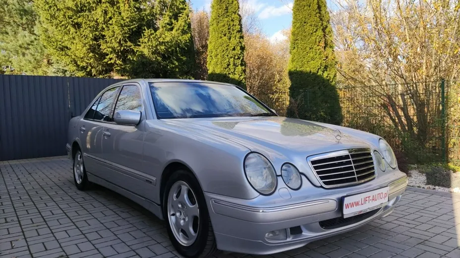 MERCEDES-BENZ E Klasa -