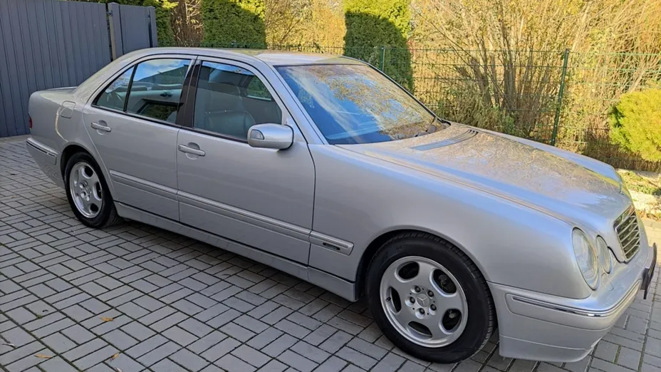 MERCEDES-BENZ E Klasa -