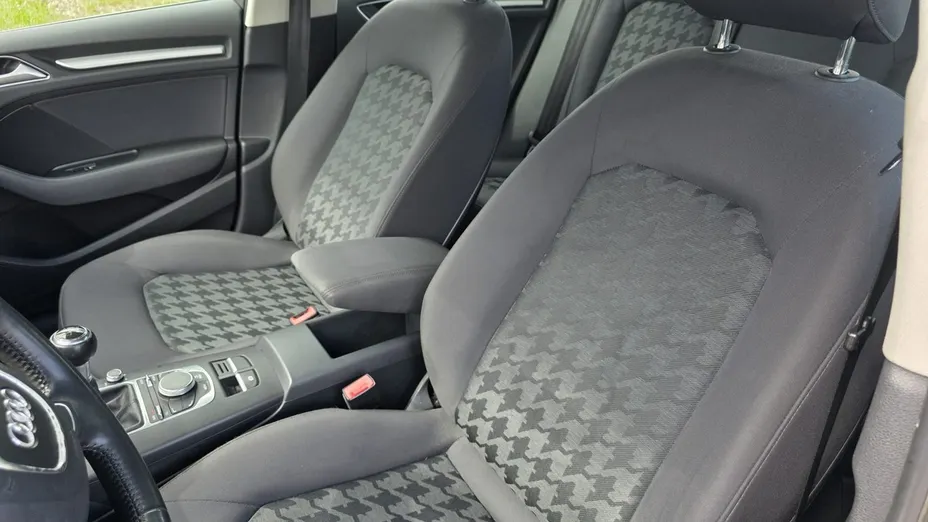 AUDI A3 Sportback -