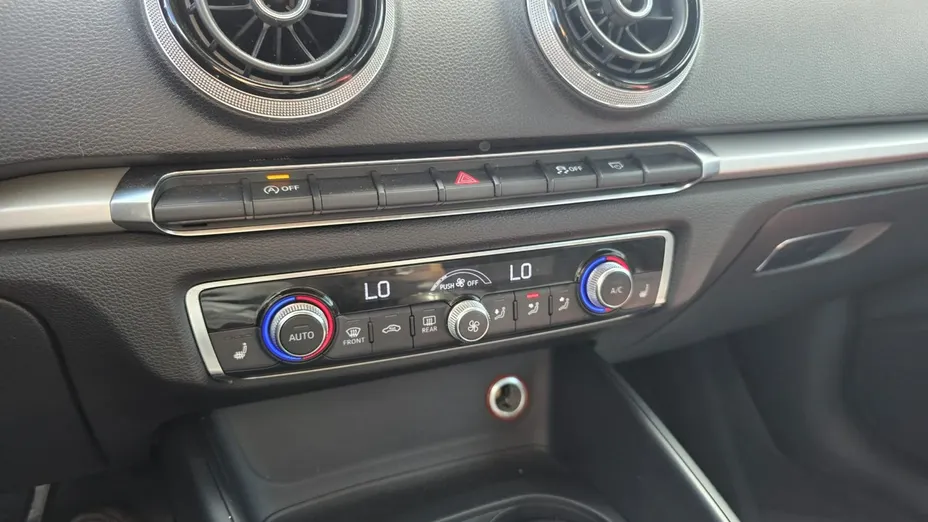 AUDI A3 Sportback -