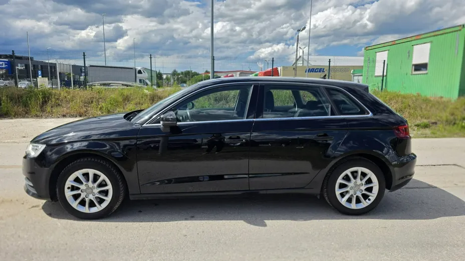 AUDI A3 Sportback -