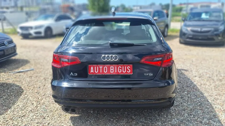 AUDI A3 -