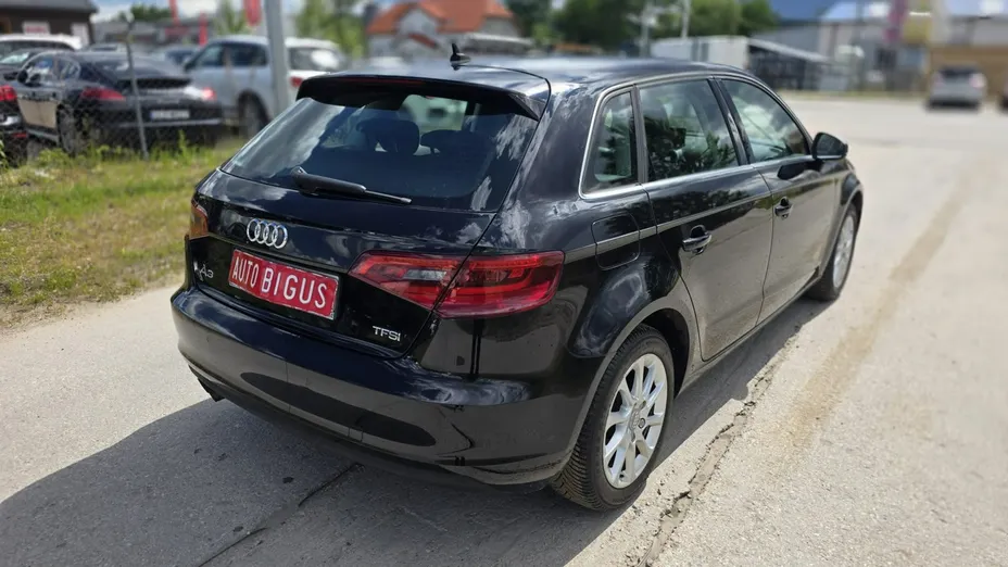 AUDI A3 Sportback -
