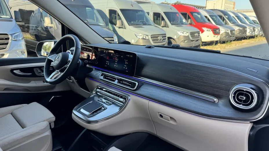 MERCEDES-BENZ V Klasa V 300 d 4-Matic 9G-Tronic Exclusive (ekstra dł) Nowy