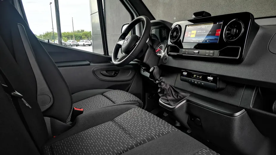 MERCEDES-BENZ Sprinter Sprinter 315 CDI Standard PRO 907.633 9m3 Nowy
