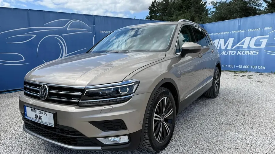 VOLKSWAGEN Tiguan -