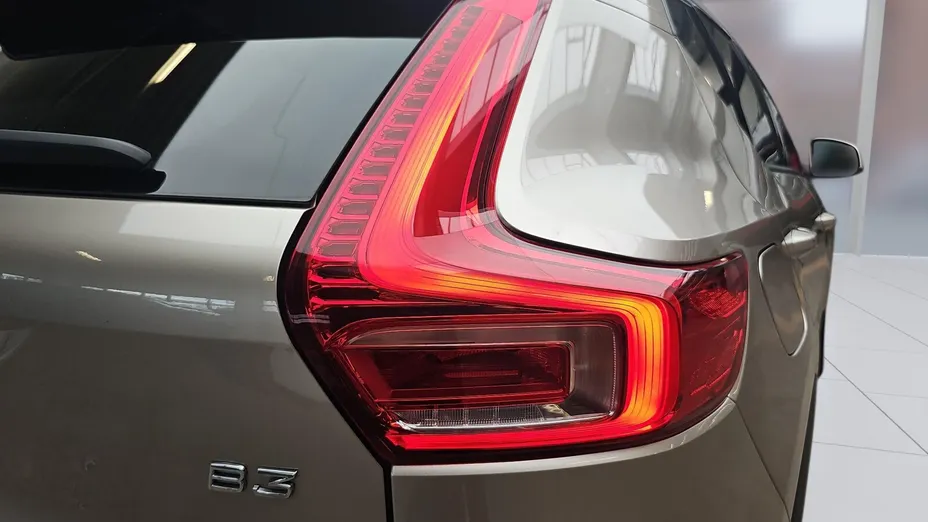 VOLVO XC40 XC40 B3 Core aut