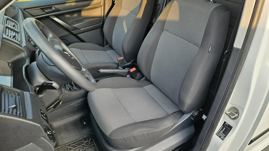 VOLKSWAGEN Caddy -