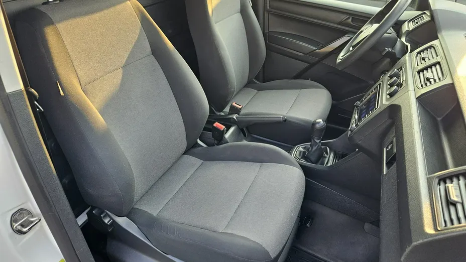 VOLKSWAGEN Caddy -