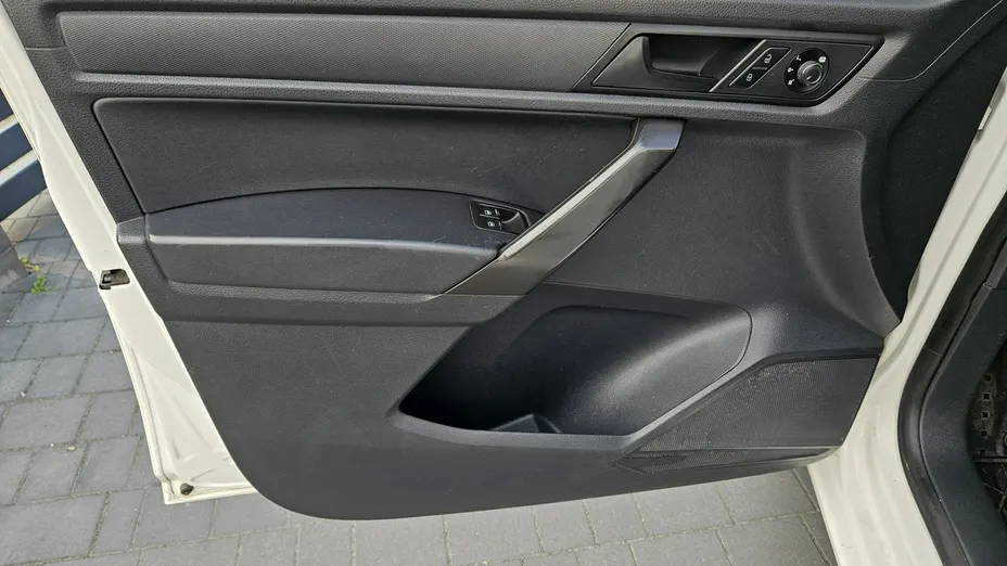 VOLKSWAGEN Caddy -