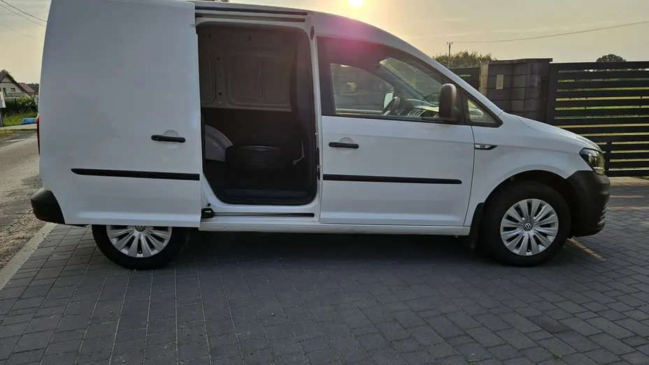 VOLKSWAGEN Caddy -