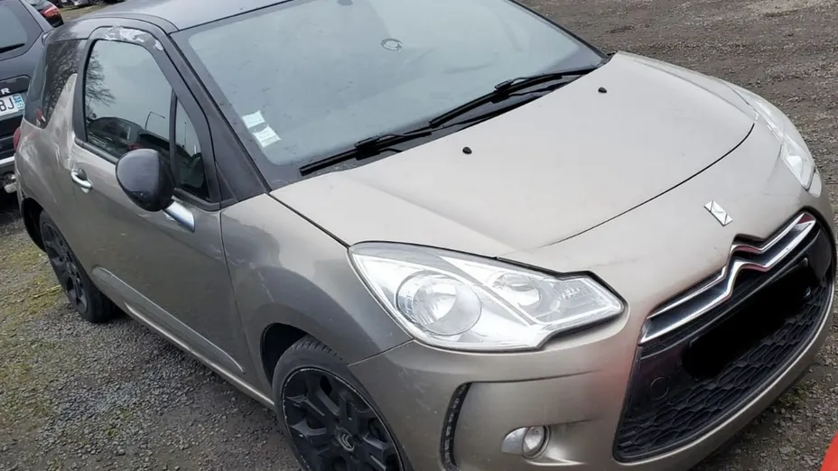 CITROEN DS3 -
