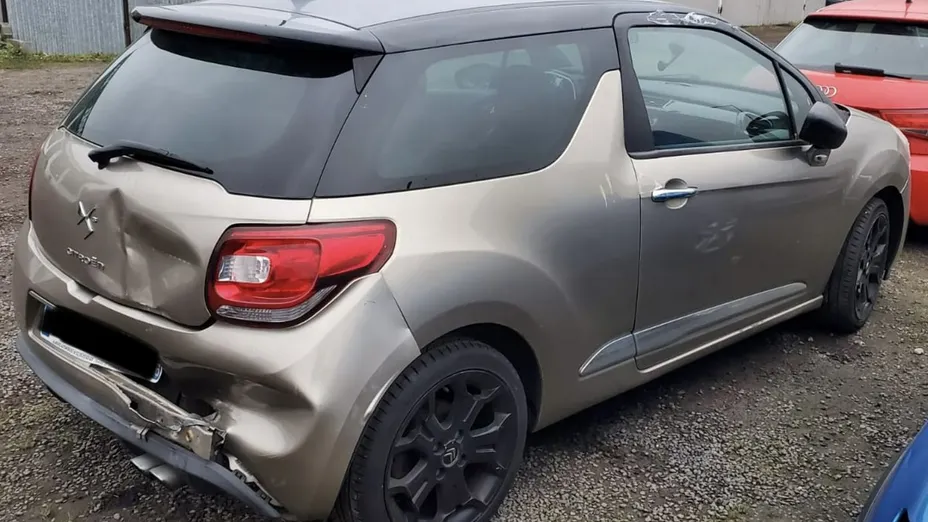 CITROEN DS3 -