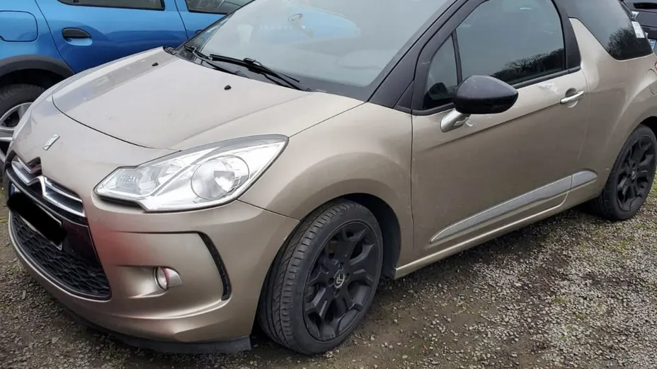 CITROEN DS3 -