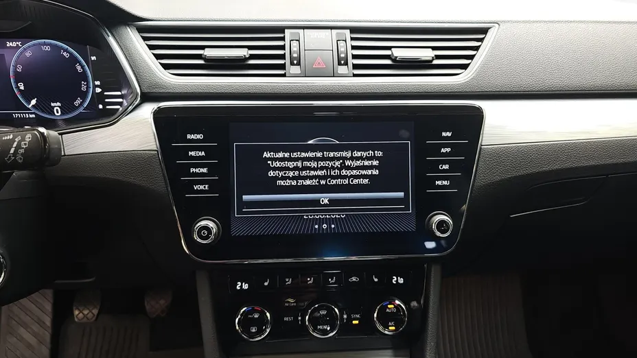 SKODA Superb Superb 2.0 TDI SCR Ambition