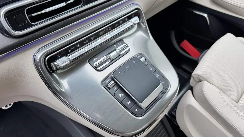 MERCEDES-BENZ V Klasa V 300 d 4-Matic 9G-Tronic Exclusive (długi) Nowy