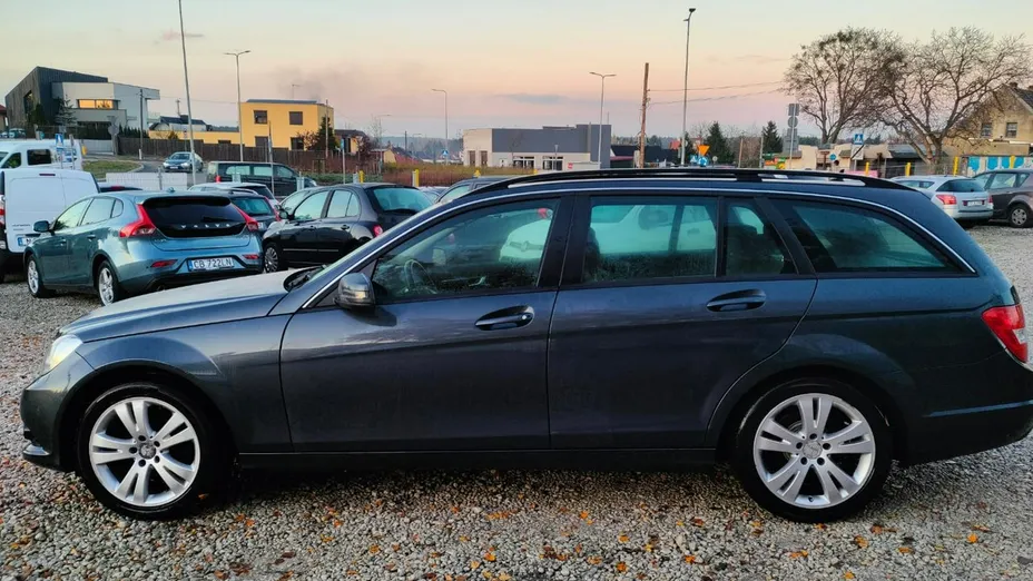 MERCEDES-BENZ C Klasa -
