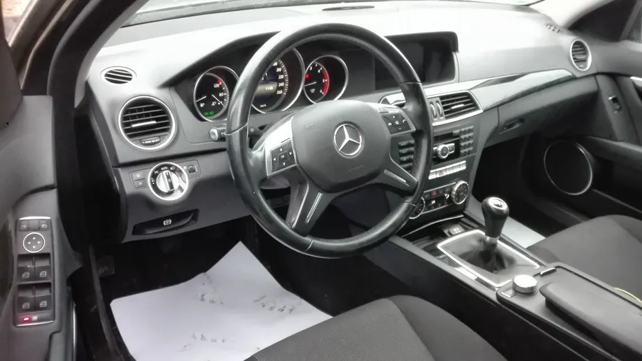 MERCEDES-BENZ C Klasa -