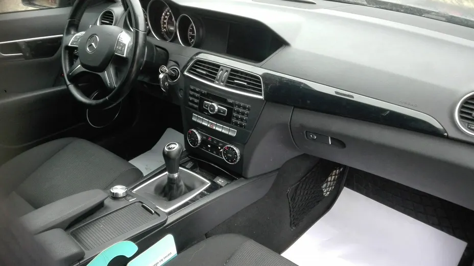MERCEDES-BENZ C Klasa -
