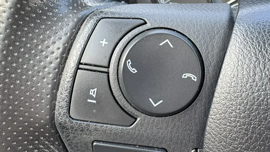 TOYOTA Auris -