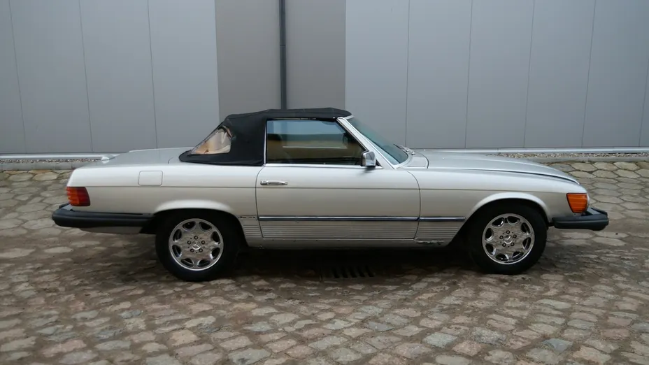 MERCEDES-BENZ SL -
