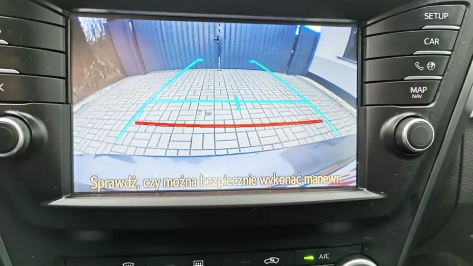TOYOTA Avensis -