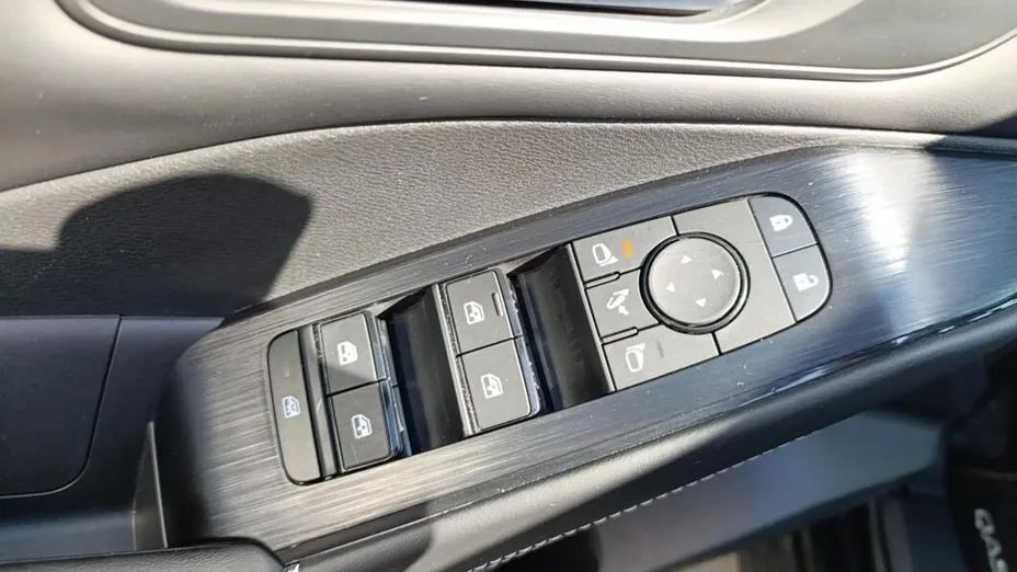 NISSAN Qashqai Qashqai 1.3 DIG-T mHEV N-Connecta