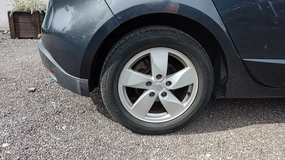 RENAULT Scenic -