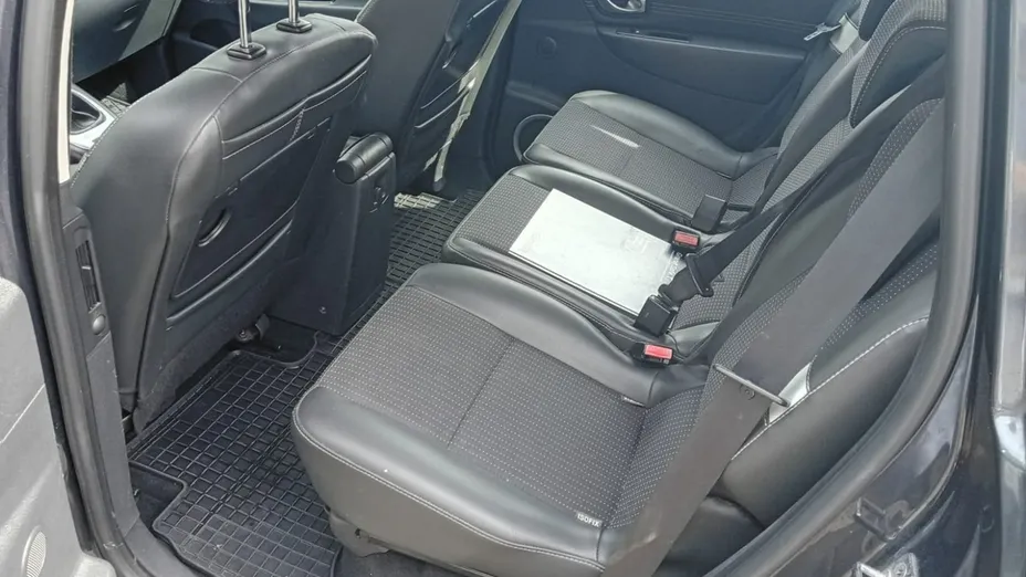 RENAULT Scenic -