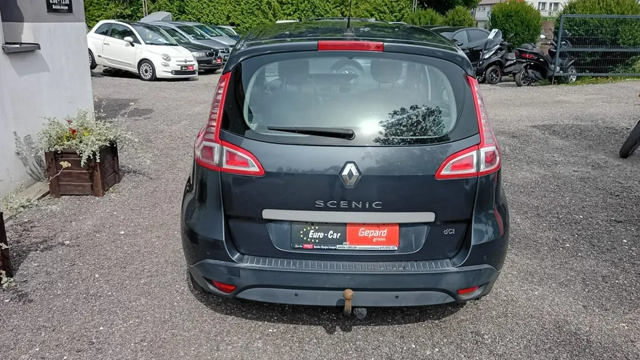 RENAULT Scenic -