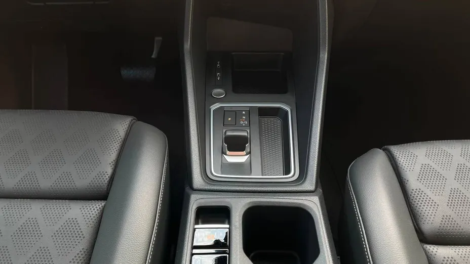 FORD Tourneo Connect Grand Tourneo Connect 1.5 PHEV Titanium aut Nowy