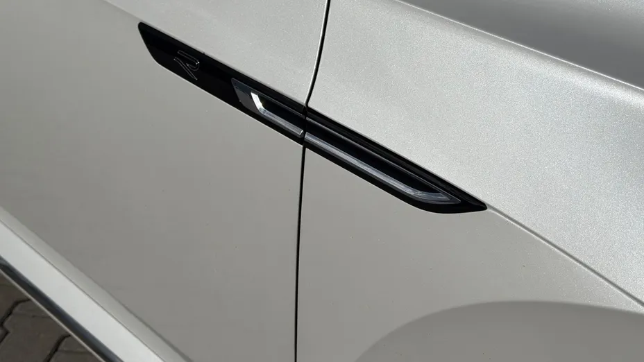 VOLKSWAGEN Arteon -