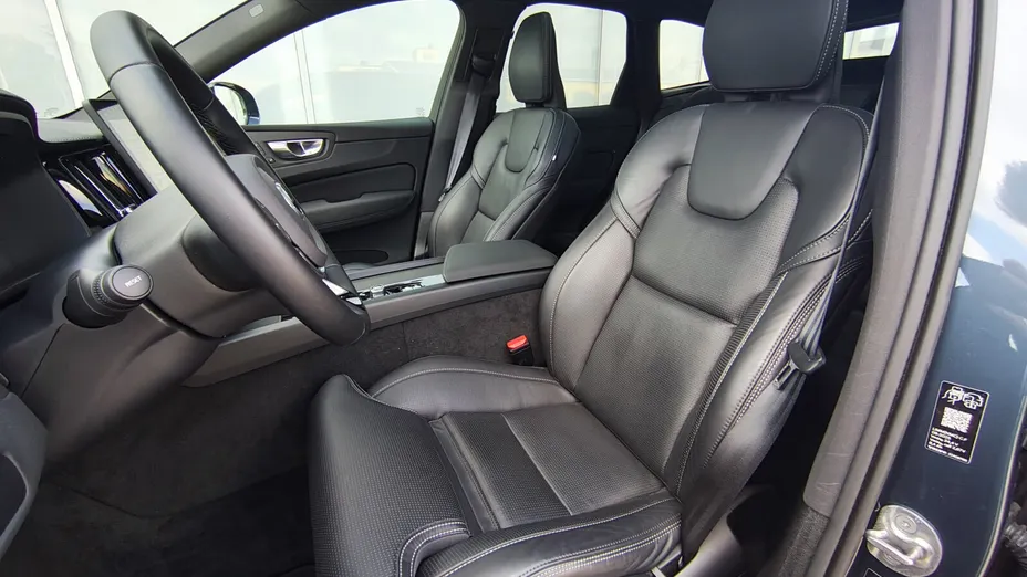 VOLVO XC60 XC60 B5 B AWD Ultra Black Edition aut