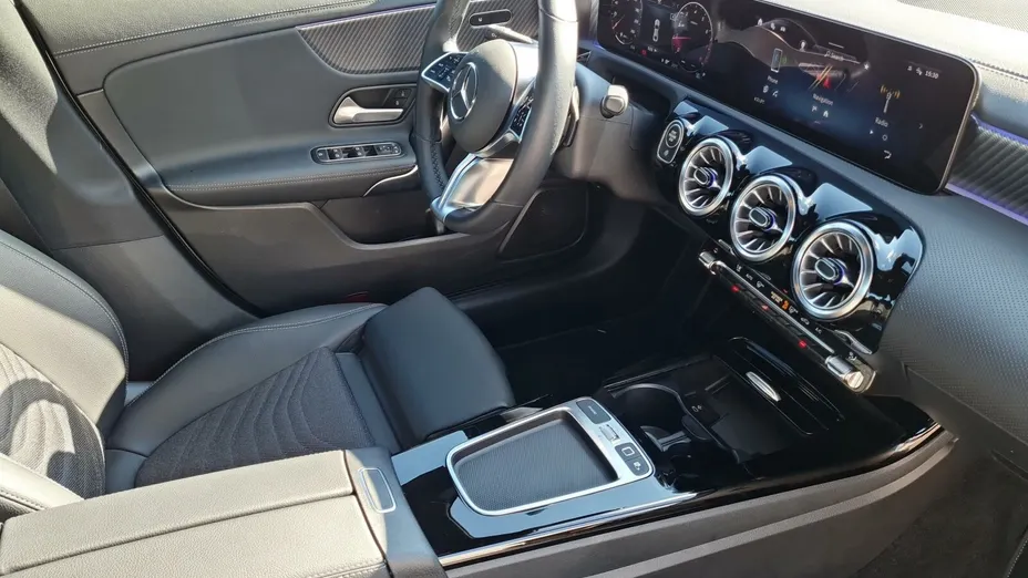MERCEDES-BENZ CLA CLA 180 mHEV Progressive 7G-DCT
