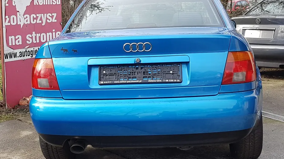 AUDI A4 -