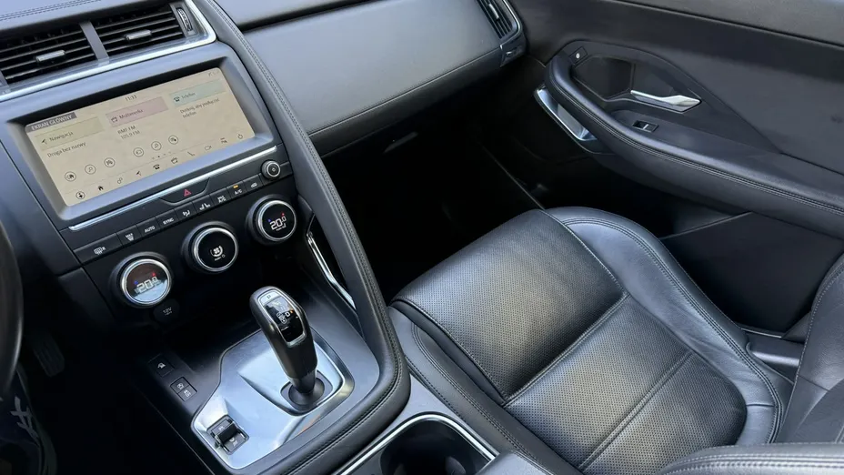 JAGUAR E-Pace -