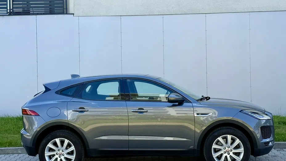 JAGUAR E-Pace -